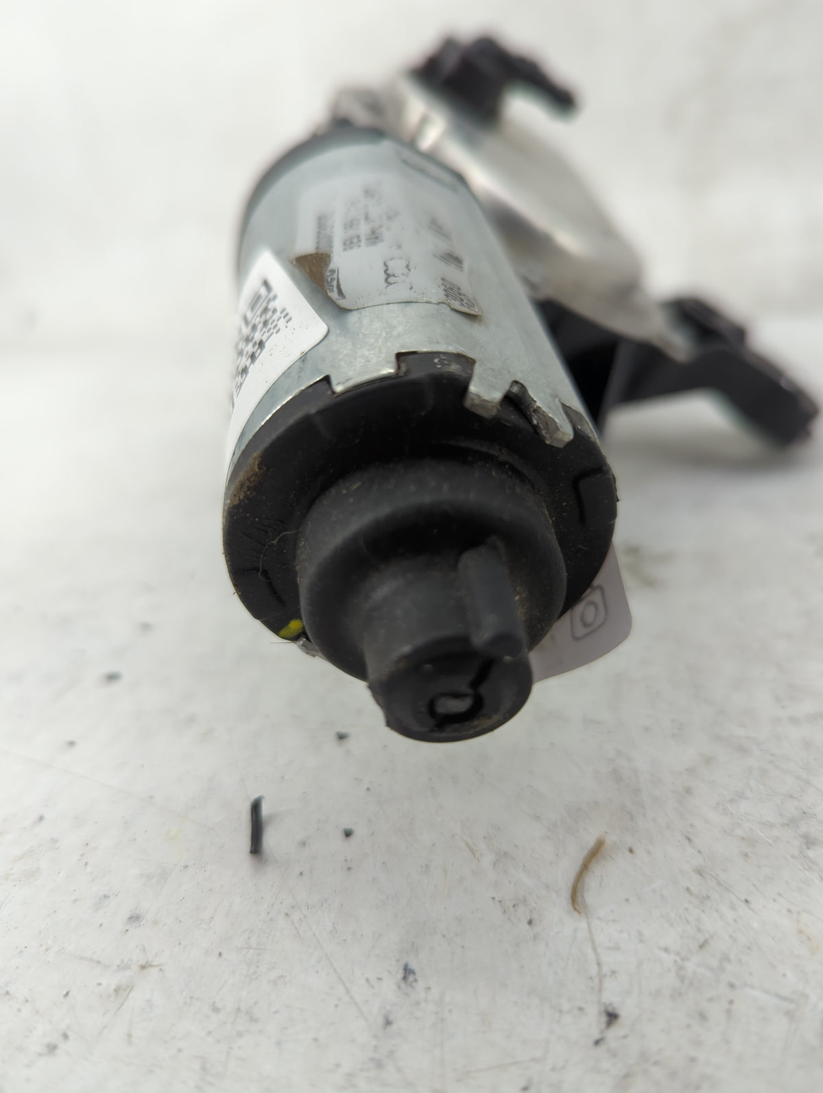 1997 Audi A3 Rear Lid Wiper Motor P/N:473 700 Fits OEM Used Auto Parts - Oemusedautoparts1.com