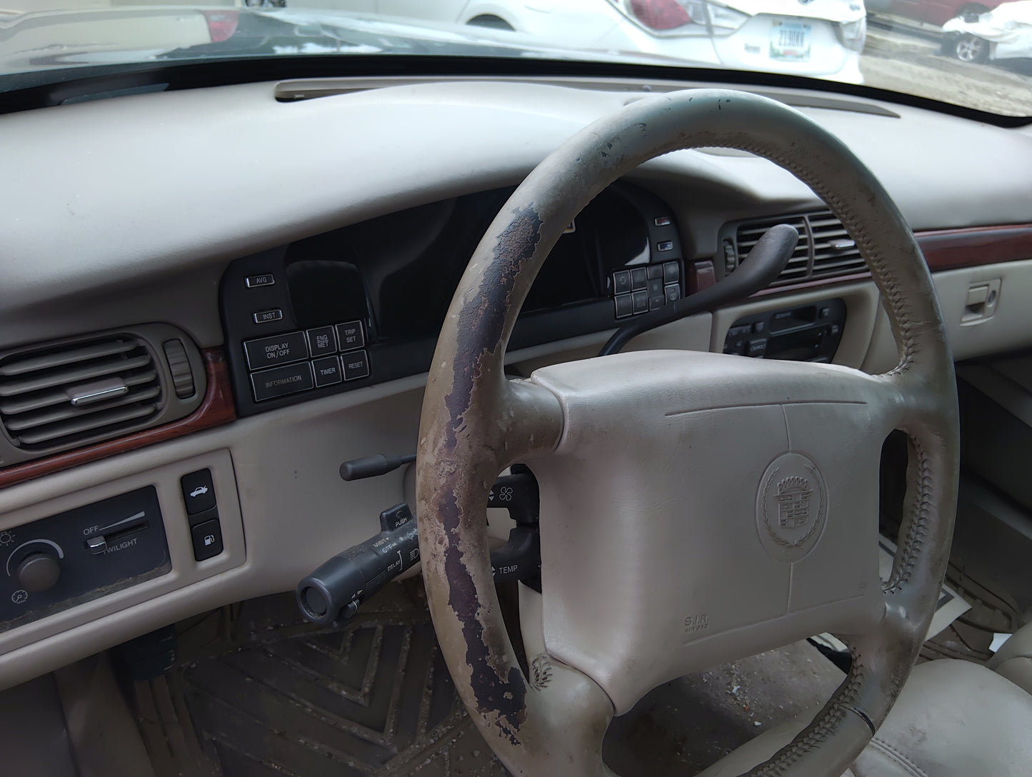1997 Cadillac Deville Instrument Cluster Speedometer Gauges Miles:162K Fits OEM Used Auto Parts - Oemusedautoparts1.com