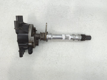 1997 Chevrolet 1500 Engine Ignition Distributor OEM Fits Fits 1996 1998 1999 2000 2001 2002 2003 2004 2005 2006 2007 OEM Used Auto Parts