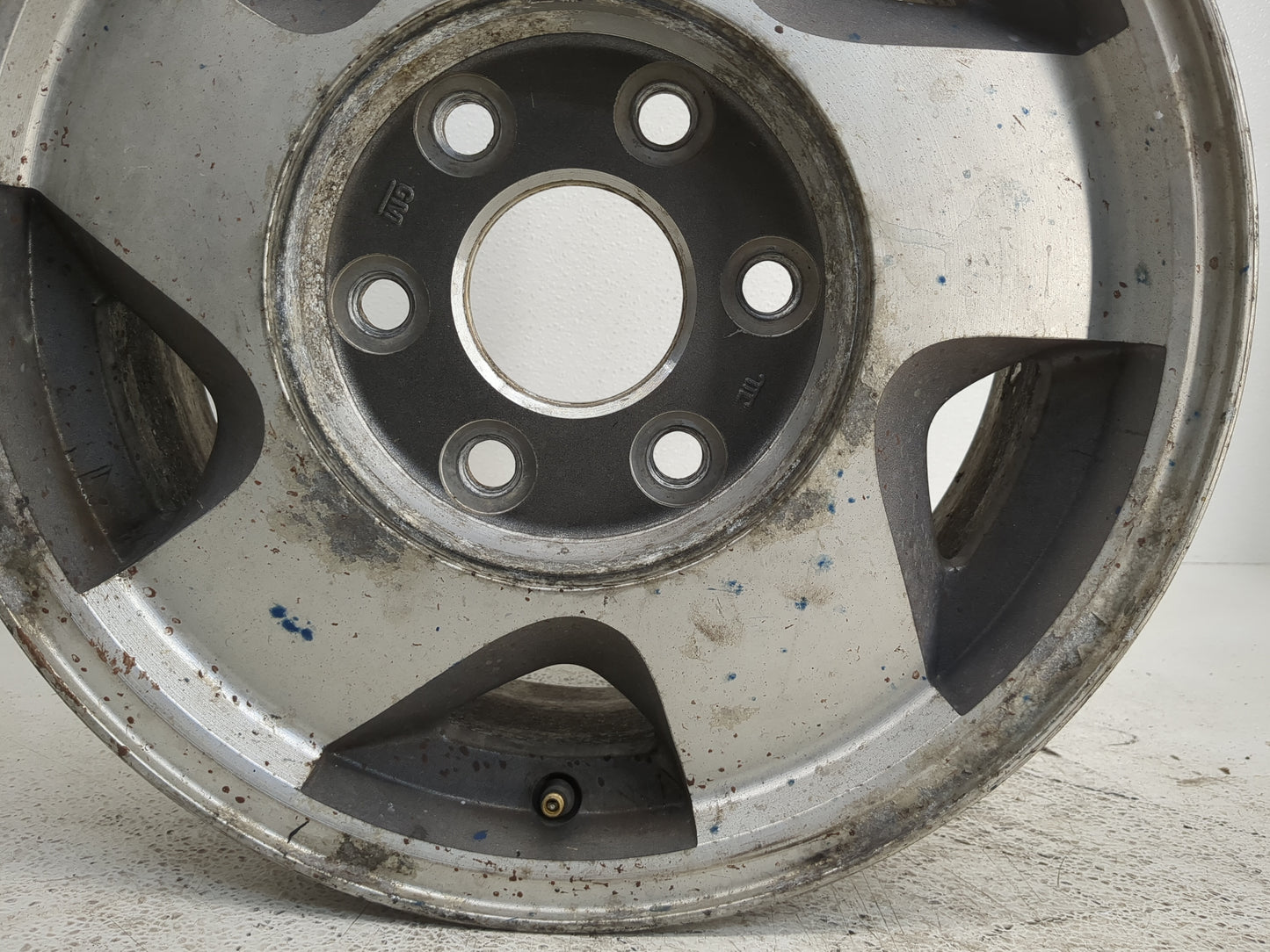 Chevrolet K1500 Oem Wheel Rim 1227727 - Oemusedautoparts1.com