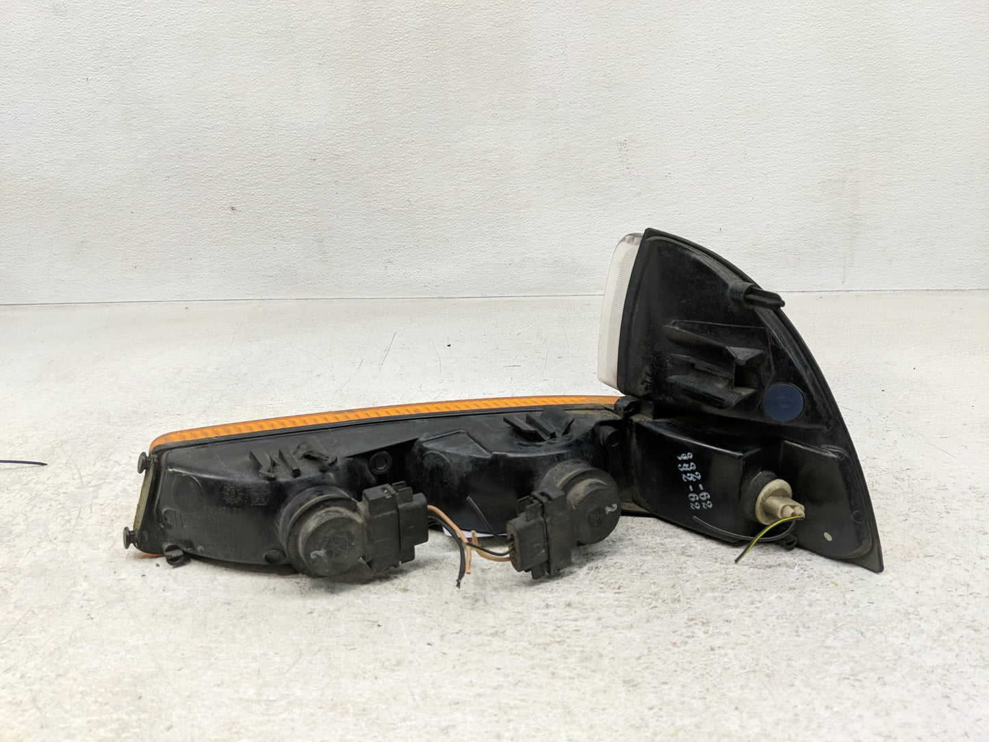 1997-1998 Dodge Dakota Passenger Right Oem Front Light Lamp - Oemusedautoparts1.com