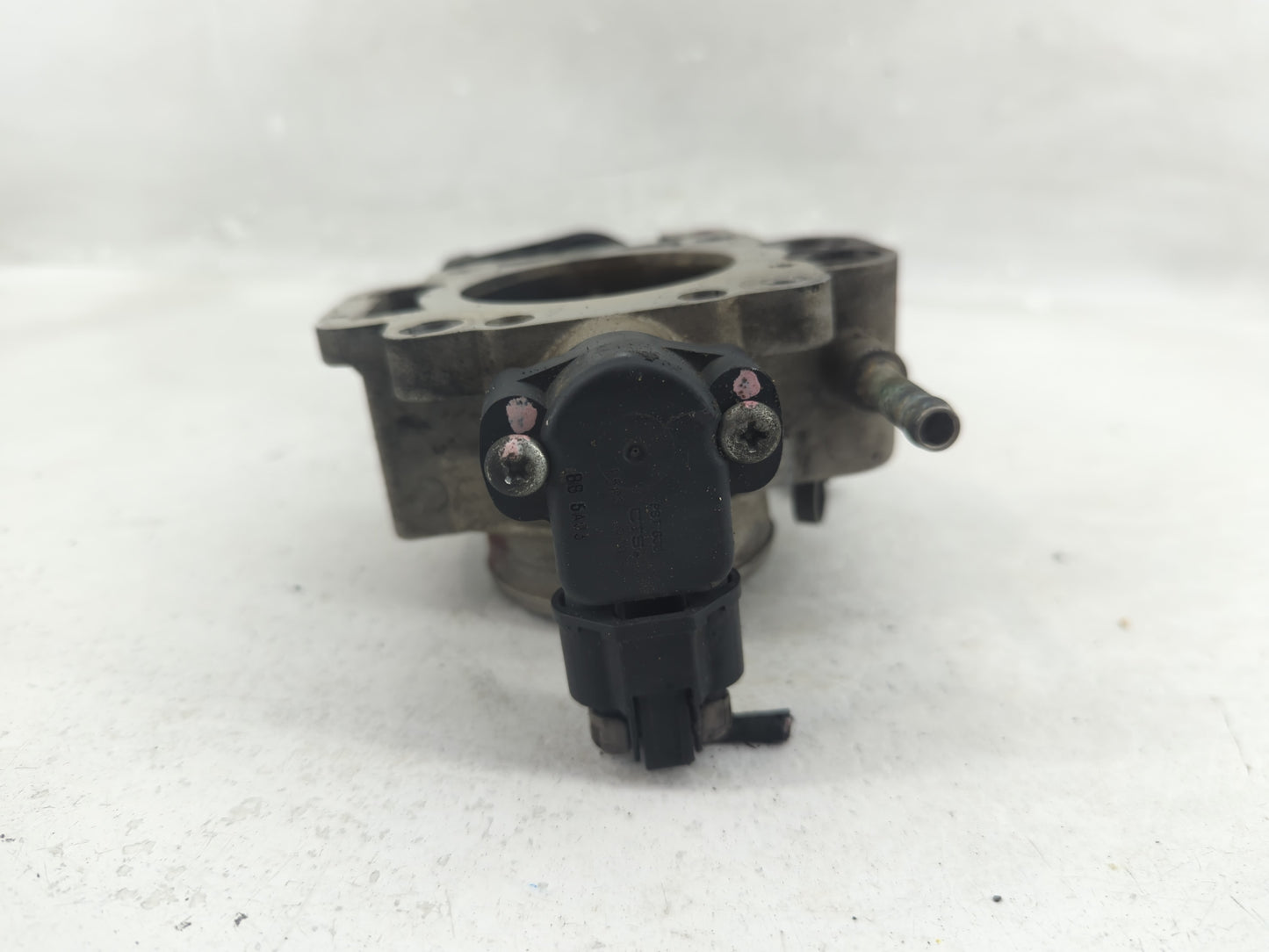 1997 Ford Escort Throttle Body P/N:F5RF 9R989 Fits OEM Used Auto Parts - Oemusedautoparts1.com
