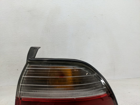 1996-1997 Honda Accord Tail Light Assembly Passenger Right OEM P/N:043-1285 Fits Fits 1996 1997 OEM Used Auto Parts