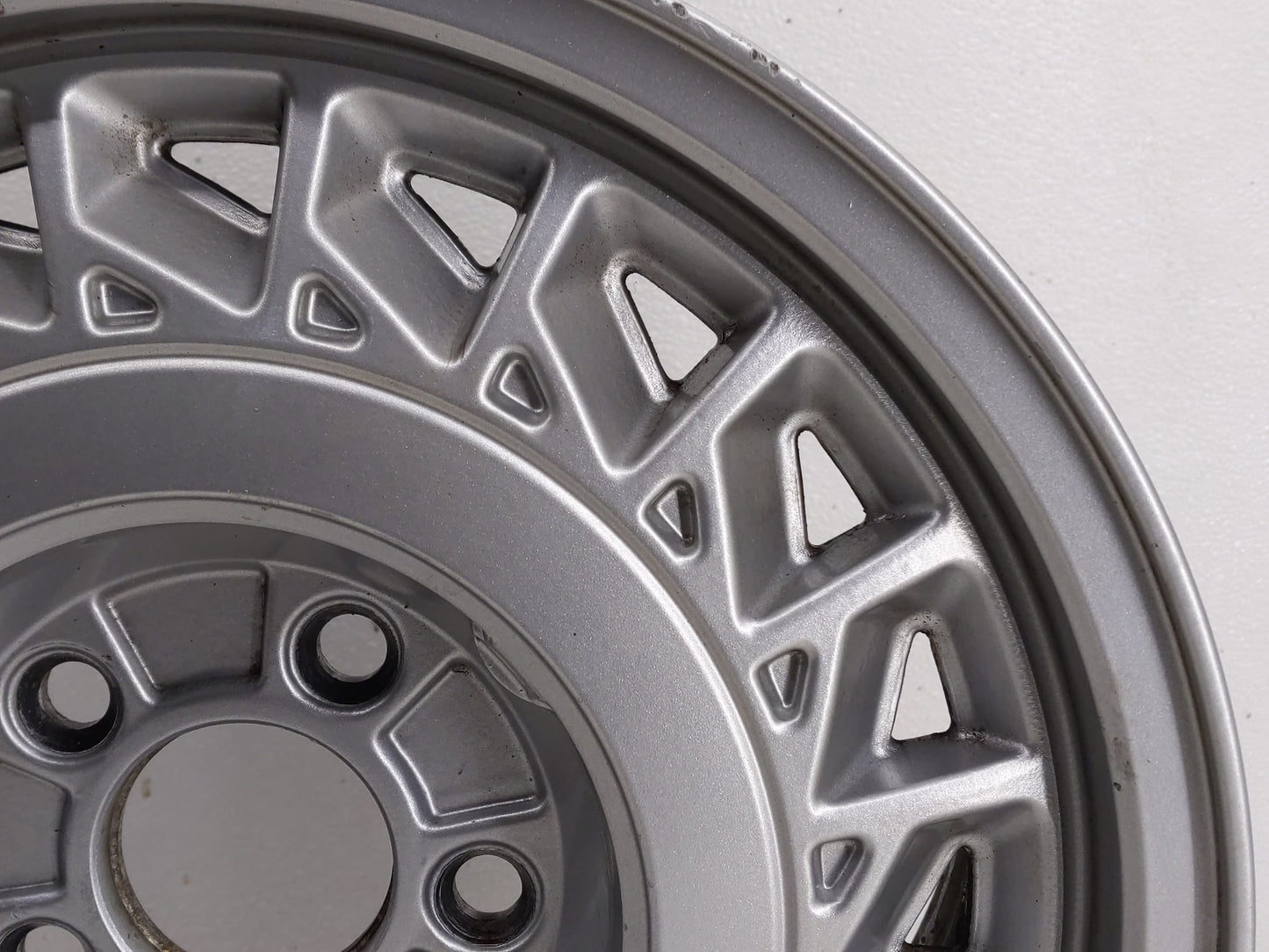 1997 Lincoln Continental Oem Wheel Rim 837246 - Oemusedautoparts1.com