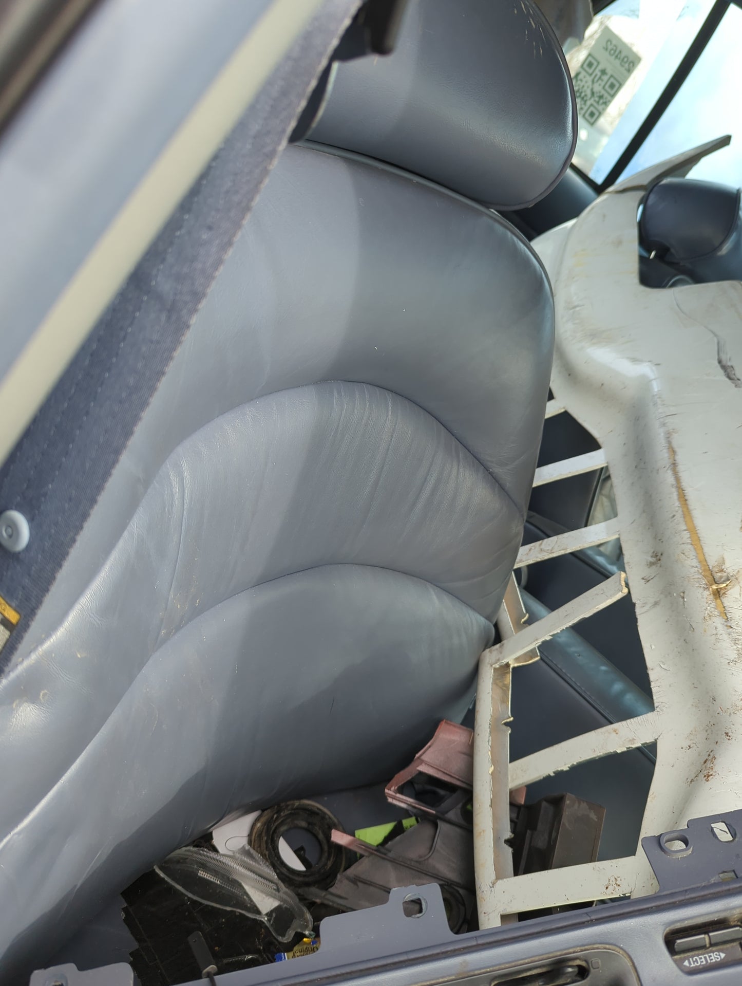 1997 Mercury Grand Marquis Passenger Front Seat Oem - Oemusedautoparts1.com