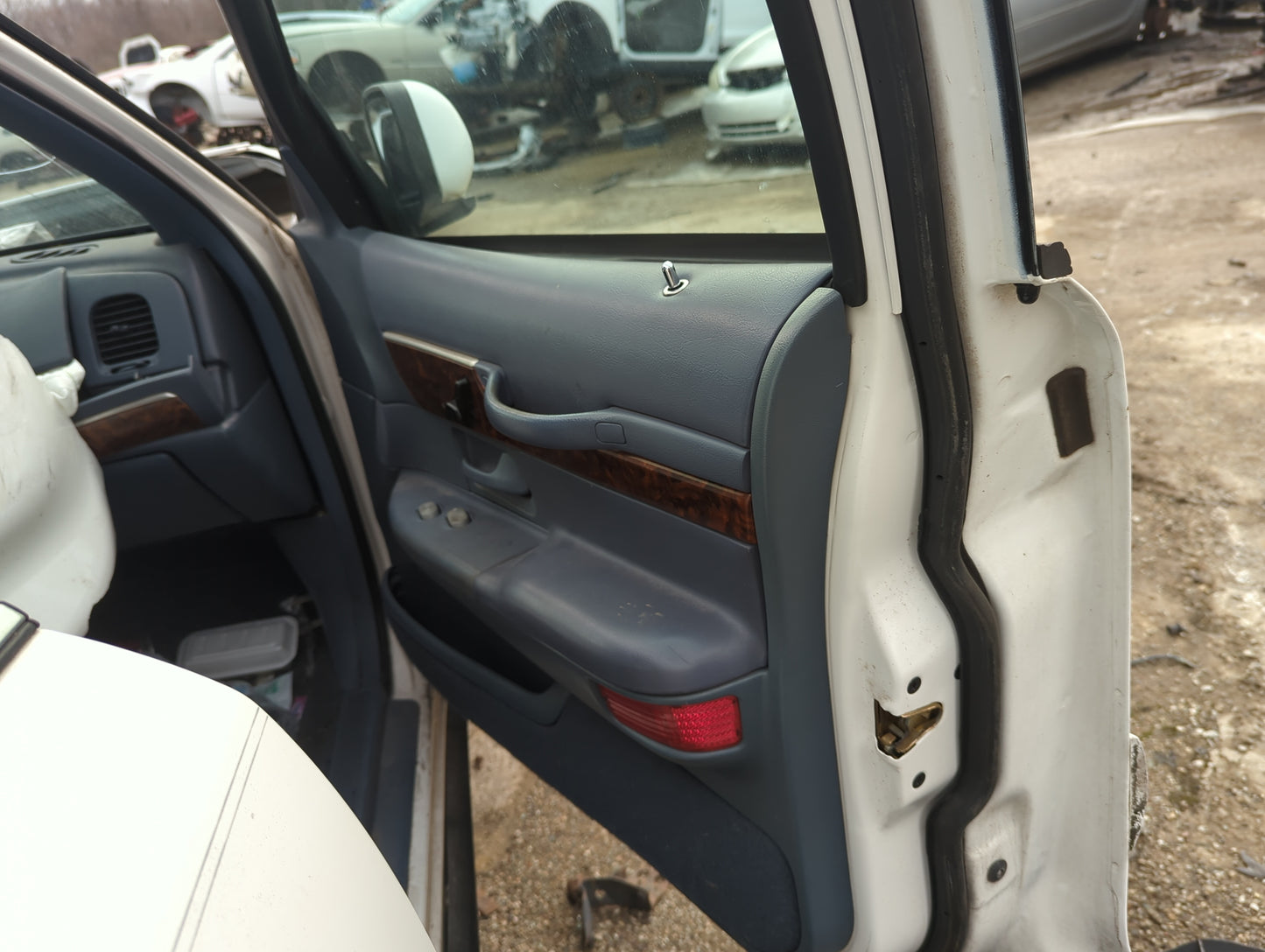 Door Panel 1997 MERCURY GRAND MARQUIS - Oemusedautoparts1.com