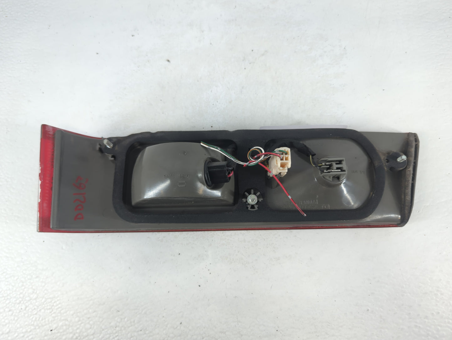 1997-1999 Toyota Camry Tail Light Assembly Passenger Right OEM Fits Fits 1997 1998 1999 OEM Used Auto Parts - Oemusedautopar