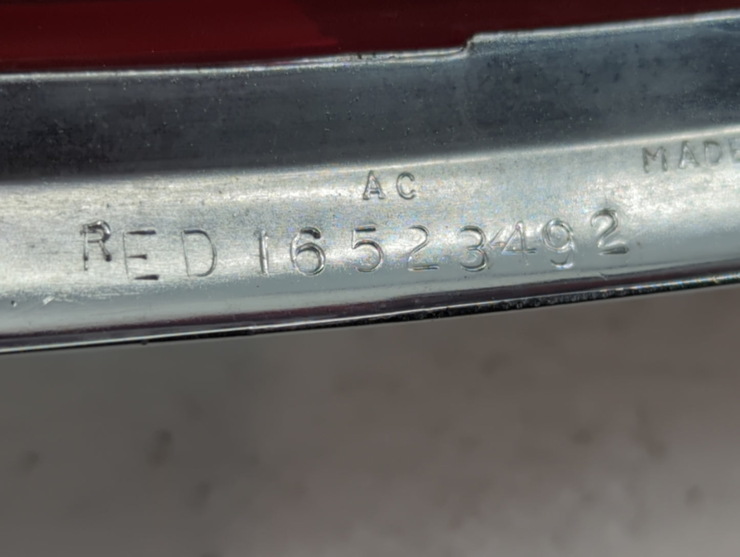 1994-1999 Cadillac Deville Tail Light Assembly Passenger Right OEM P/N:5976656 Fits Fits 1994 1995 1996 1997 1998 1999 OEM U