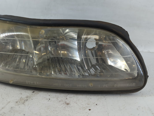 1997-2005 Chevrolet Malibu Passenger Right Oem Head Light Headlight Lamp