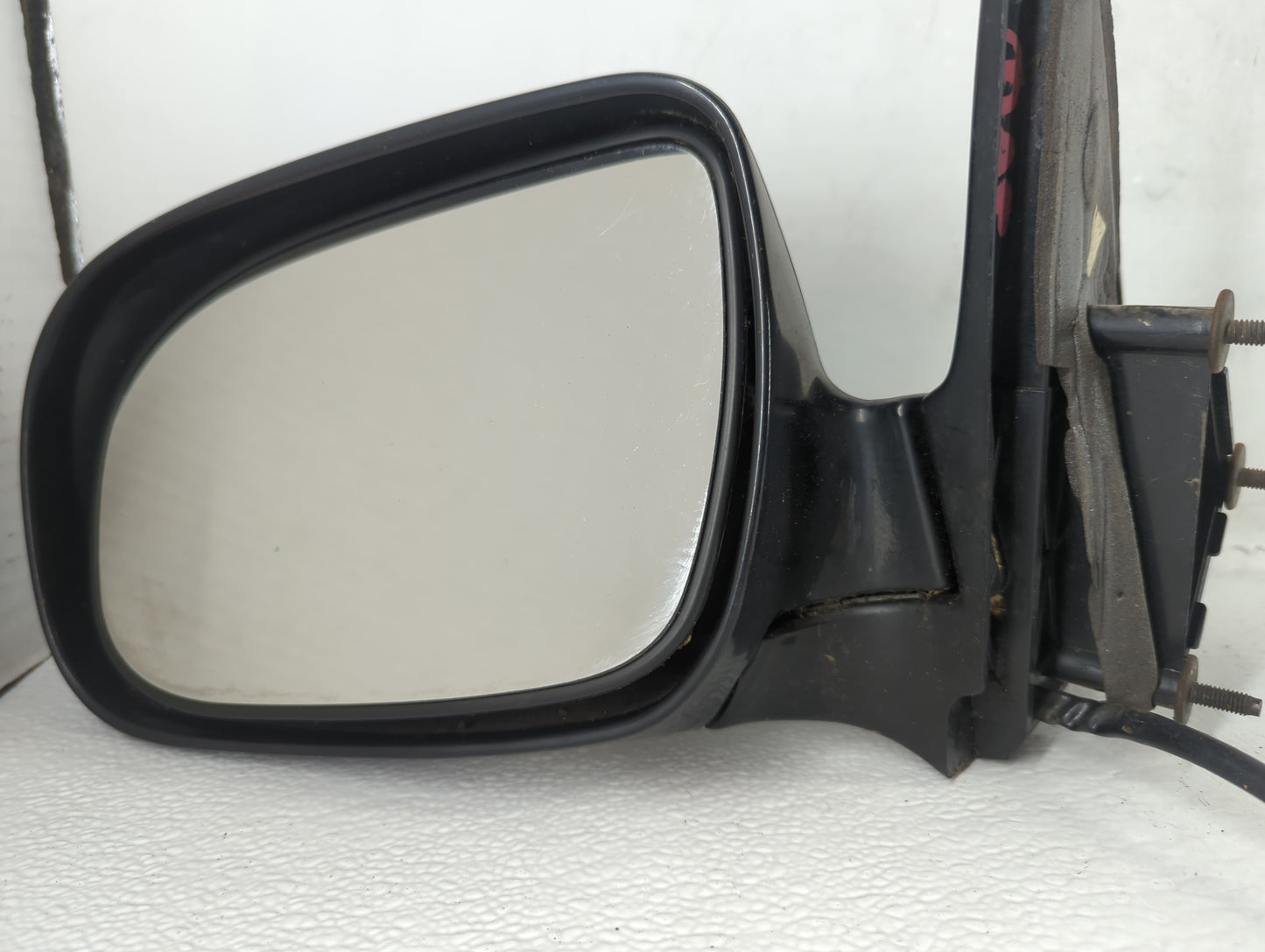1997-1998 Chevrolet Venture Driver Side View Mirror - Left Door Mirror OEM Used - Oemusedautoparts1.com