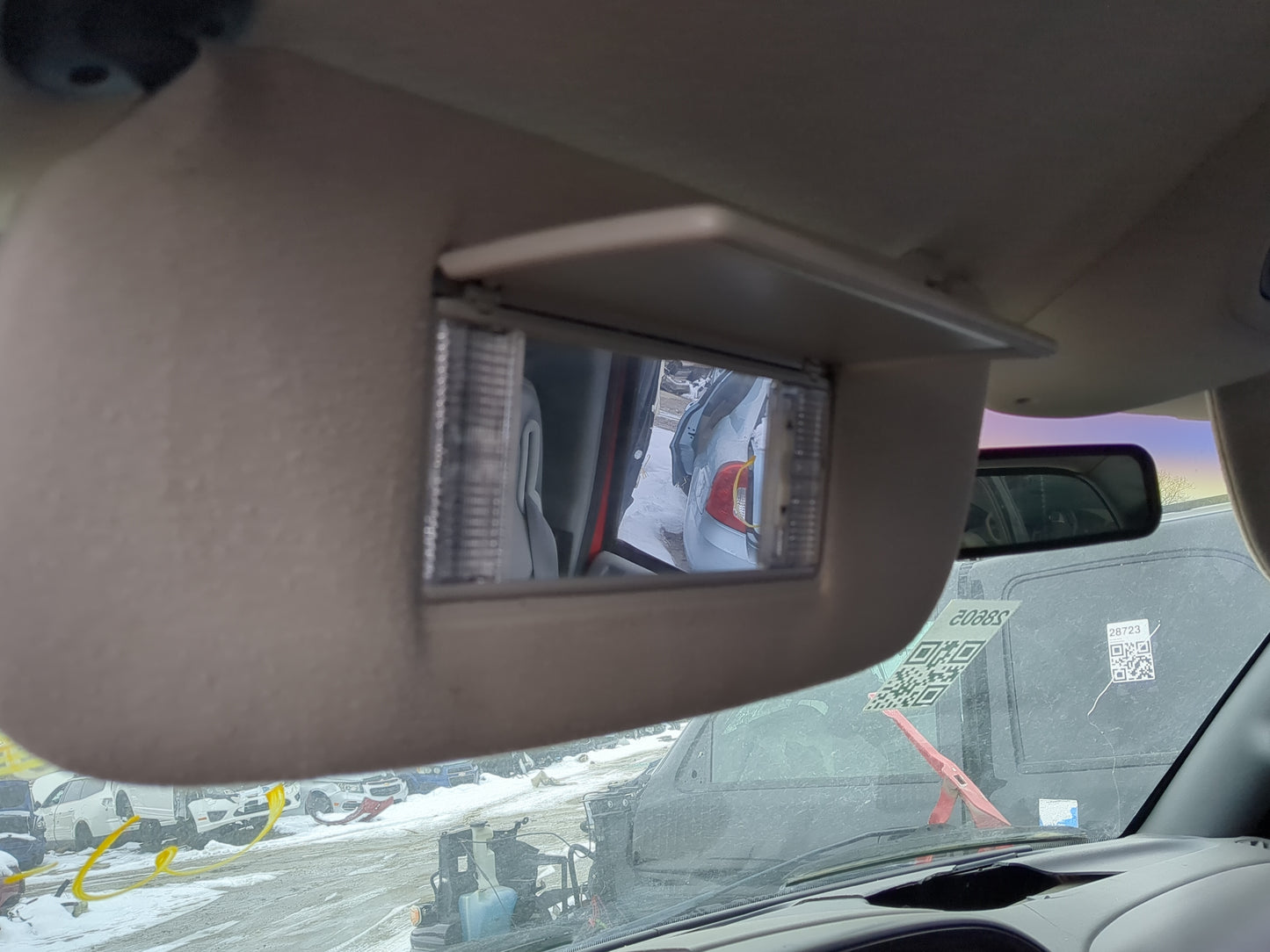 1998 Dodge Ram 1500 Sun Visor Shade Replacement Driver Left Mirror Fits OEM Used Auto Parts - Oemusedautoparts1.com