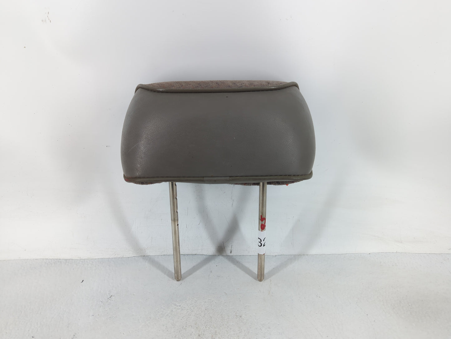 1999-2002 Ford Escort Headrest Head Rest Front Driver Passenger Seat Fits Fits 1999 2000 2001 2002 OEM Used Auto Parts - Oem