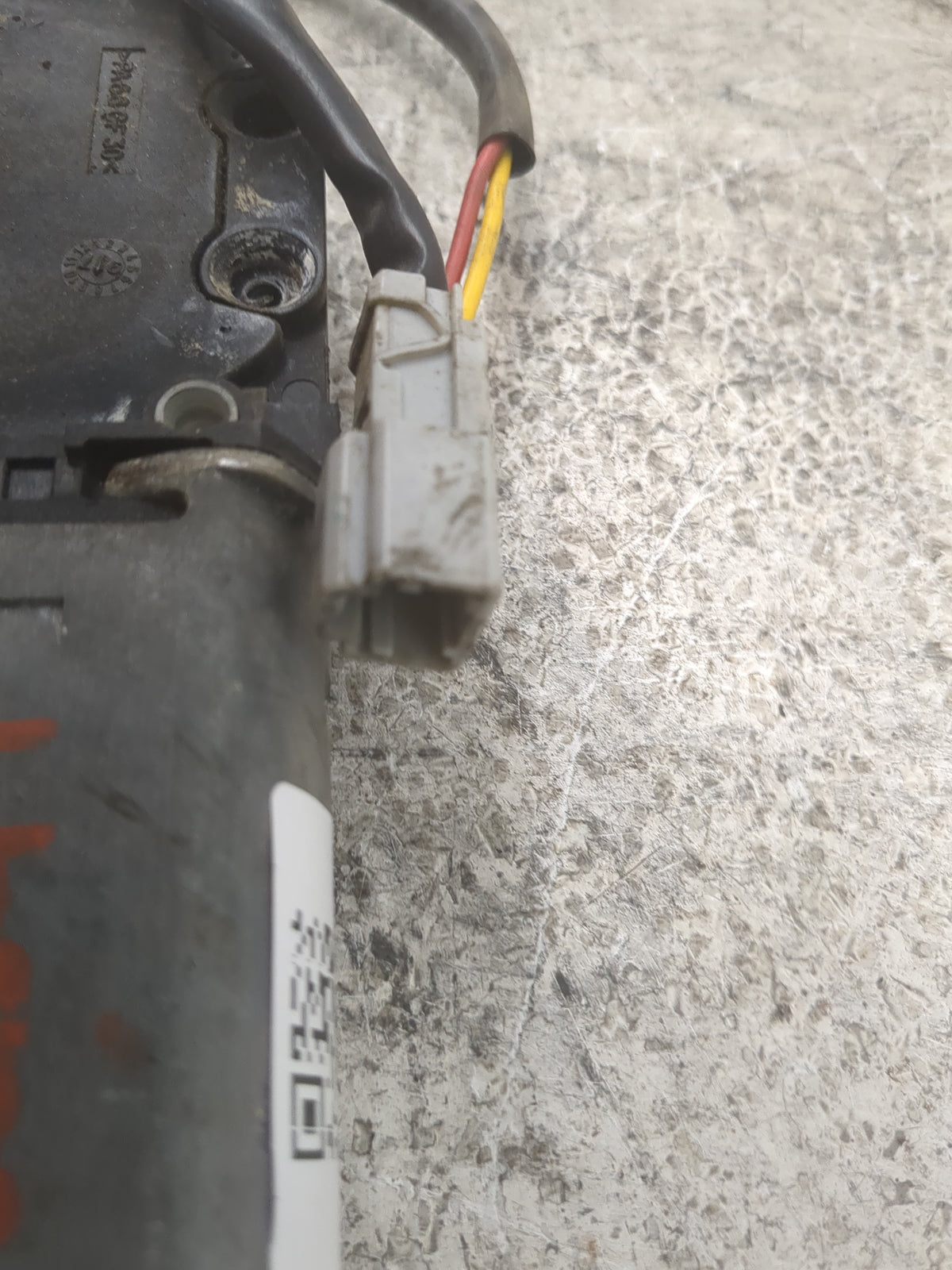 1998 Honda Civic Passenger Front Right Power Window Motor - Oemusedautoparts1.com