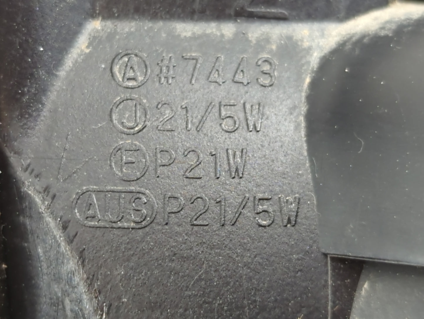 1996-1998 Honda Civic Tail Light Assembly Passenger Right OEM P/N:7443 Fits Fits 1996 1997 1998 OEM Used Auto Parts - Oemuse