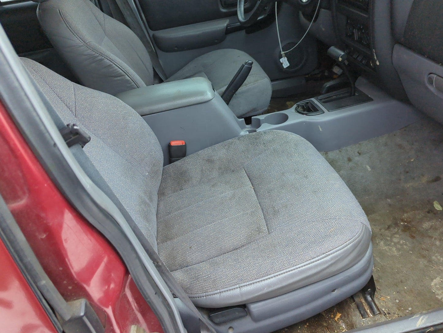 1998 Jeep Cherokee Passenger Front Seat Oem - Oemusedautoparts1.com
