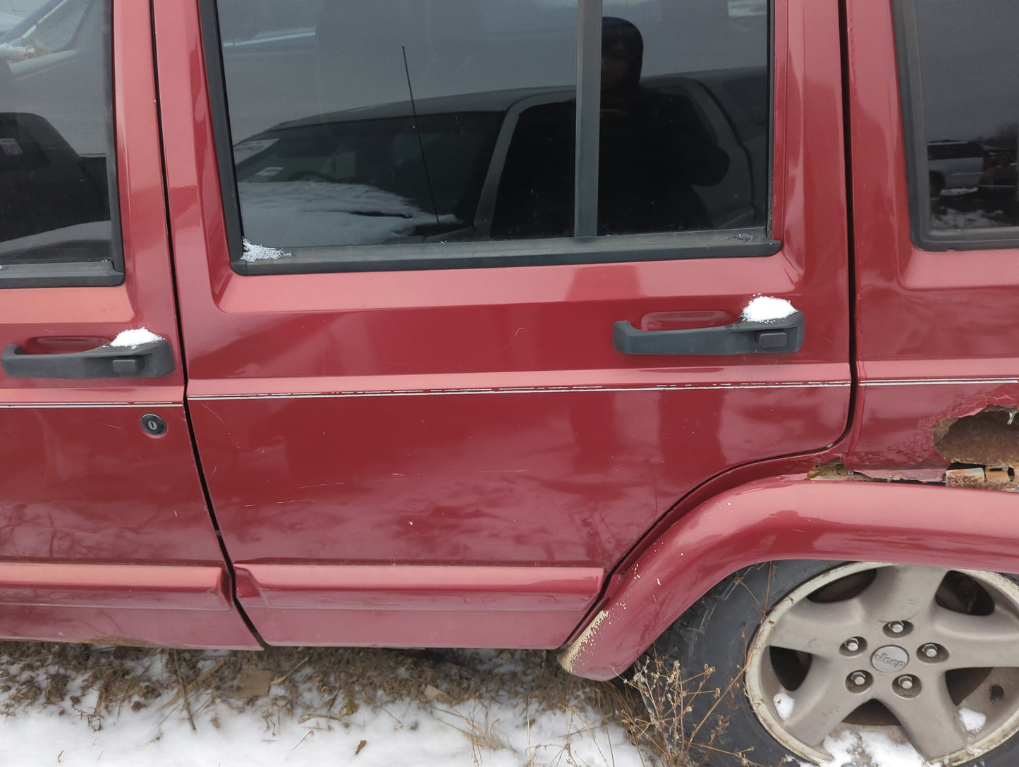 1997-2001 Jeep Cherokee Driver Rear Door Oem - Oemusedautoparts1.com