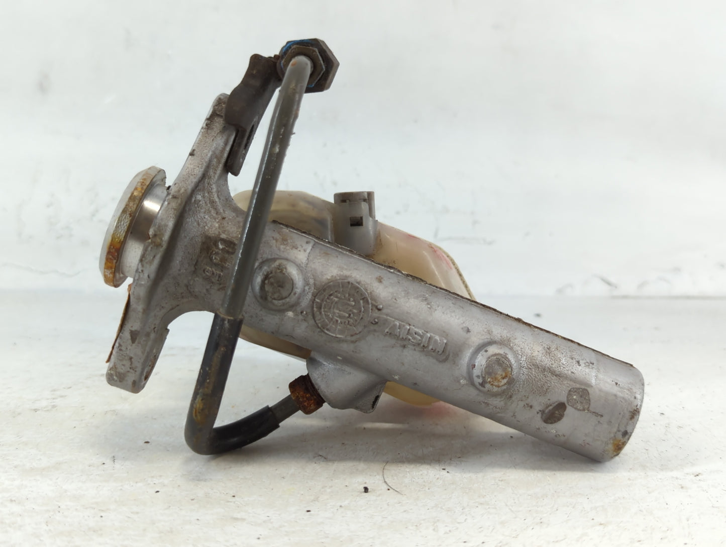 1997-1999 Lexus Es300 Brake Master Cylinder - Oemusedautoparts1.com