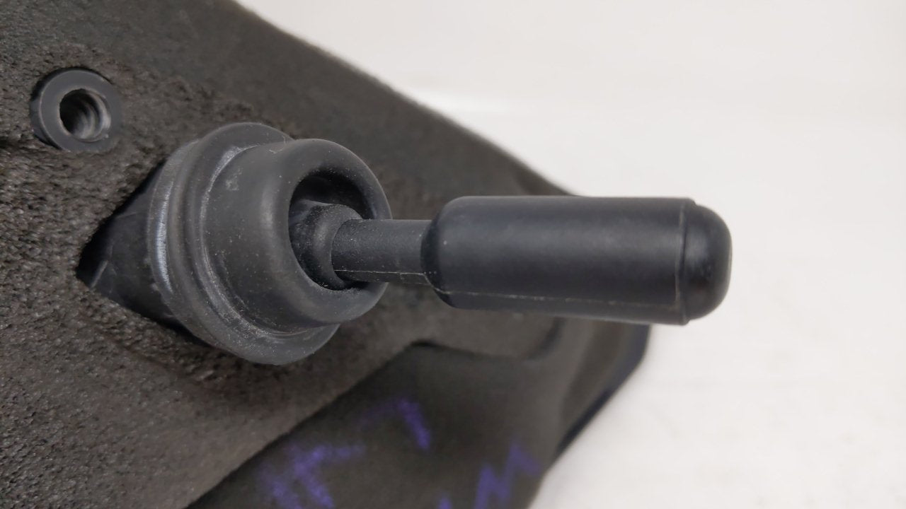 2004-2006 Mazda 3 Driver Side View Mirror - Left Door Mirror OEM Used - Oemusedautoparts1.com