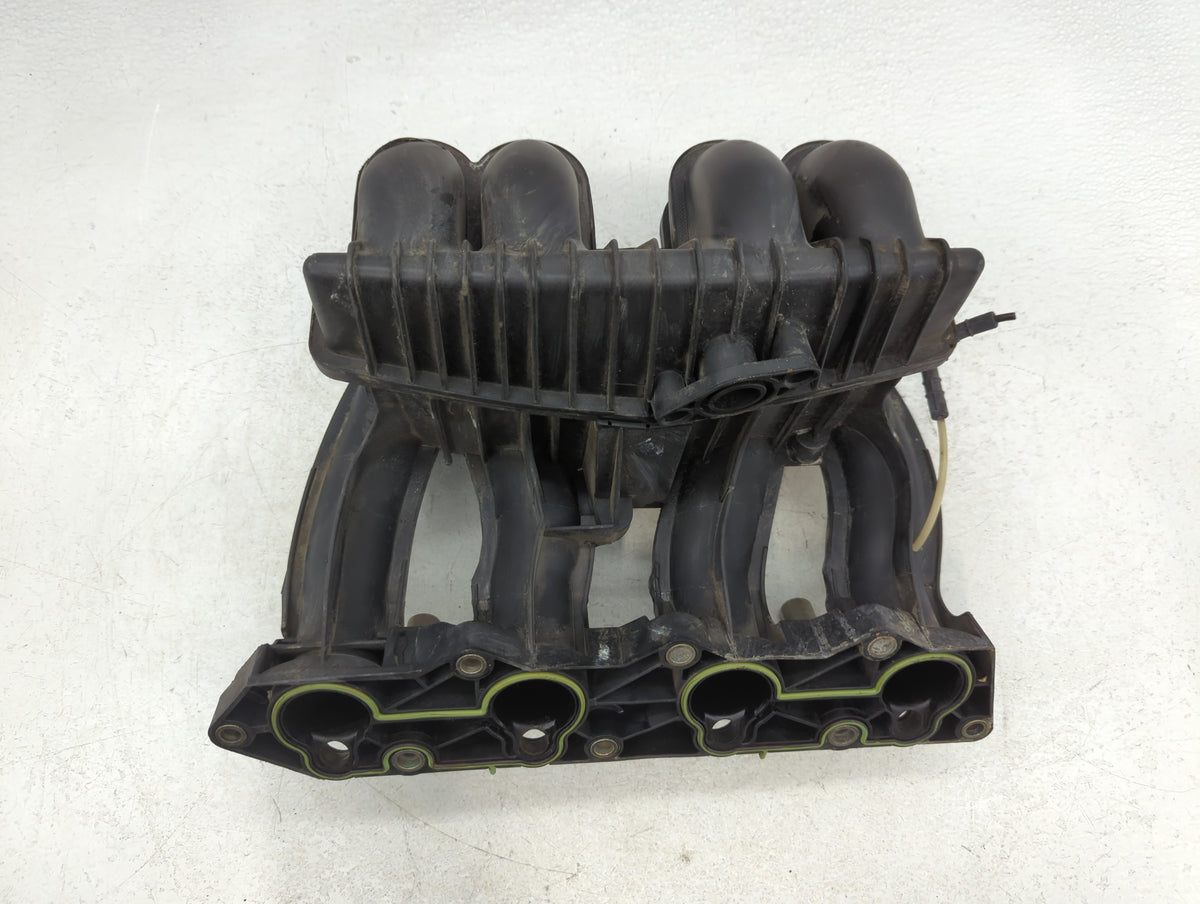 1997-1998 Mercedes-Benz C230 Air Intake Manifold P/N:290 003 01 959 A 111 140 22 01 Fits Fits 1997 1998 OEM Used Auto Parts