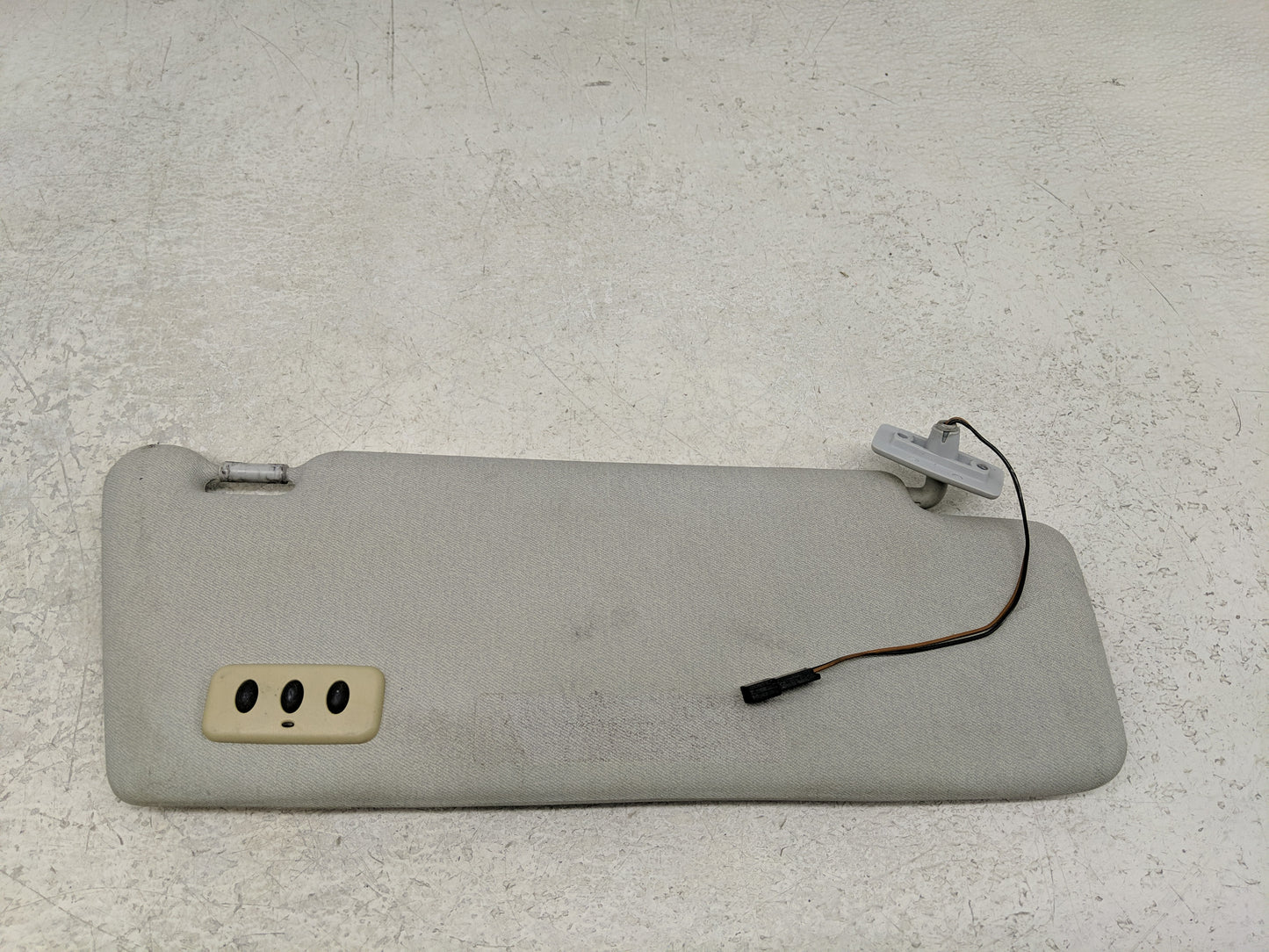 1998 Mercedes-Benz E-Class Sun Visor Shade Replacement Driver Left Mirror Fits OEM Used Auto Parts - Oemusedautoparts1.com