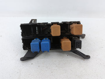 2000-2001 Nissan Altima Fusebox Fuse Box Panel Relay Module P/N:7124-6529 Fits Fits 2000 2001 OEM Used Auto Parts
