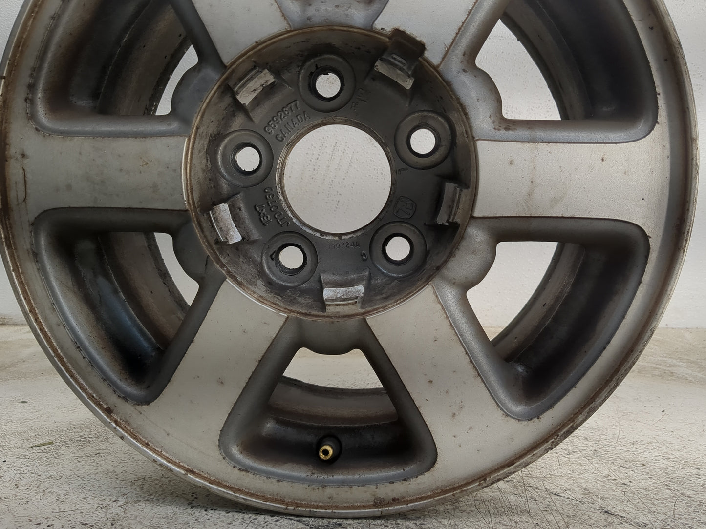 1998-2001 Oldsmobile Bravada Oem Wheel Rim 1220907 - Oemusedautoparts1.com