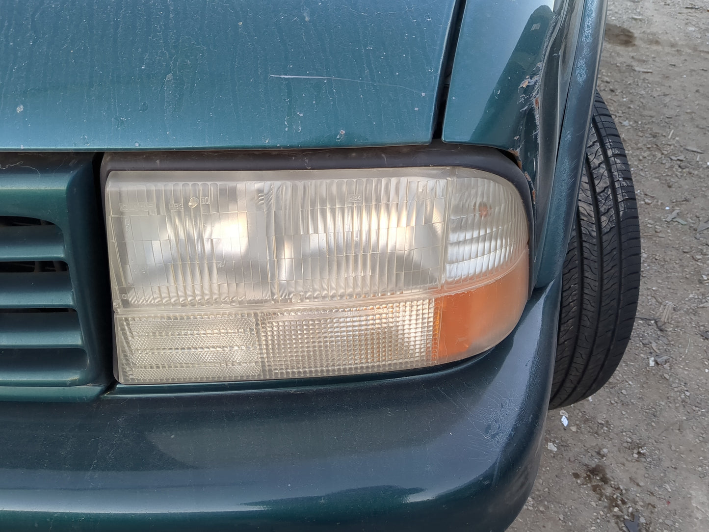 1998-2001 Oldsmobile Bravada Driver Left Oem Head Light Headlight Lamp - Oemusedautoparts1.com
