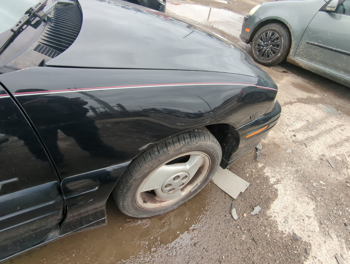 1996-1998 Pontiac Grand Am Passenger Fender - Oemusedautoparts1.com