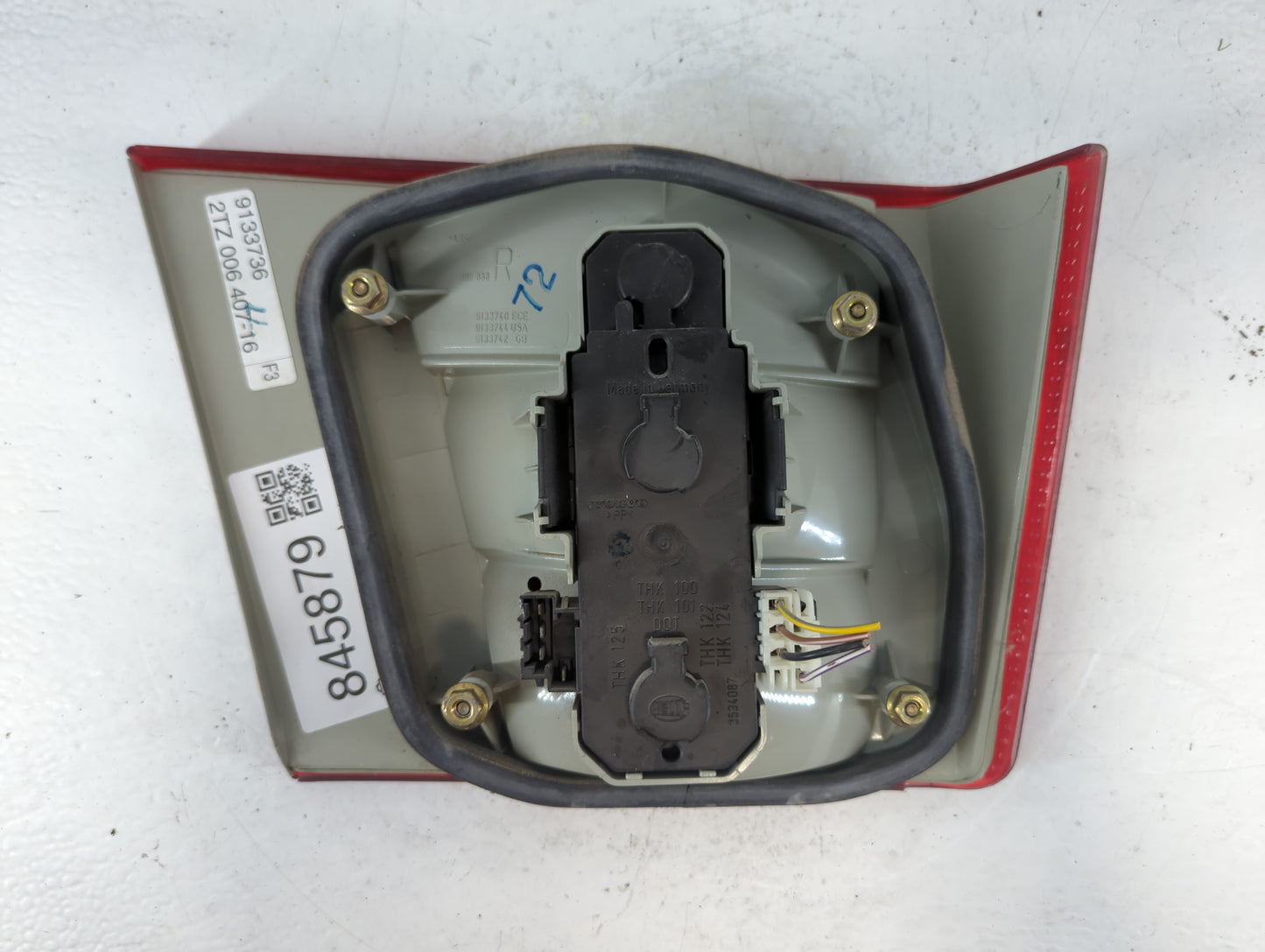 1998 Volvo Volvo 90 Series Tail Light Assembly Passenger Right OEM P/N:9133736 Fits Fits 1995 1996 1997 OEM Used Auto Parts