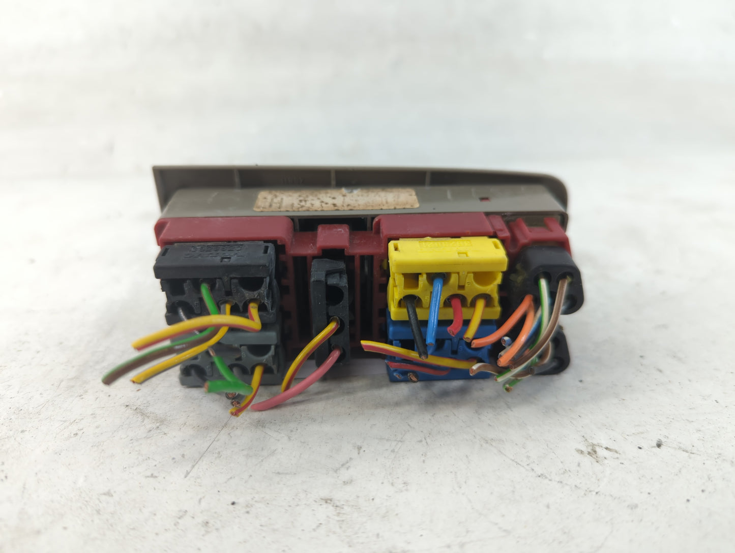 1998 Volvo Volvo 90 Series Master Power Window Switch Replacement Driver Side Left Fits OEM Used Auto Parts - Oemusedautopar