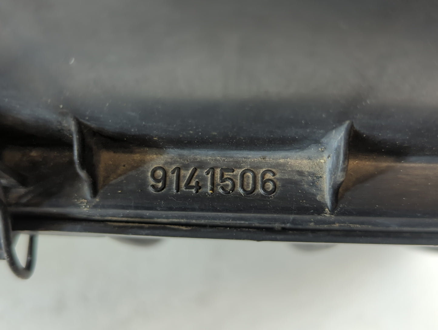 Volvo Volvo 90 Series Air Cleaner Intake-duct Hose Tube - Oemusedautoparts1.com