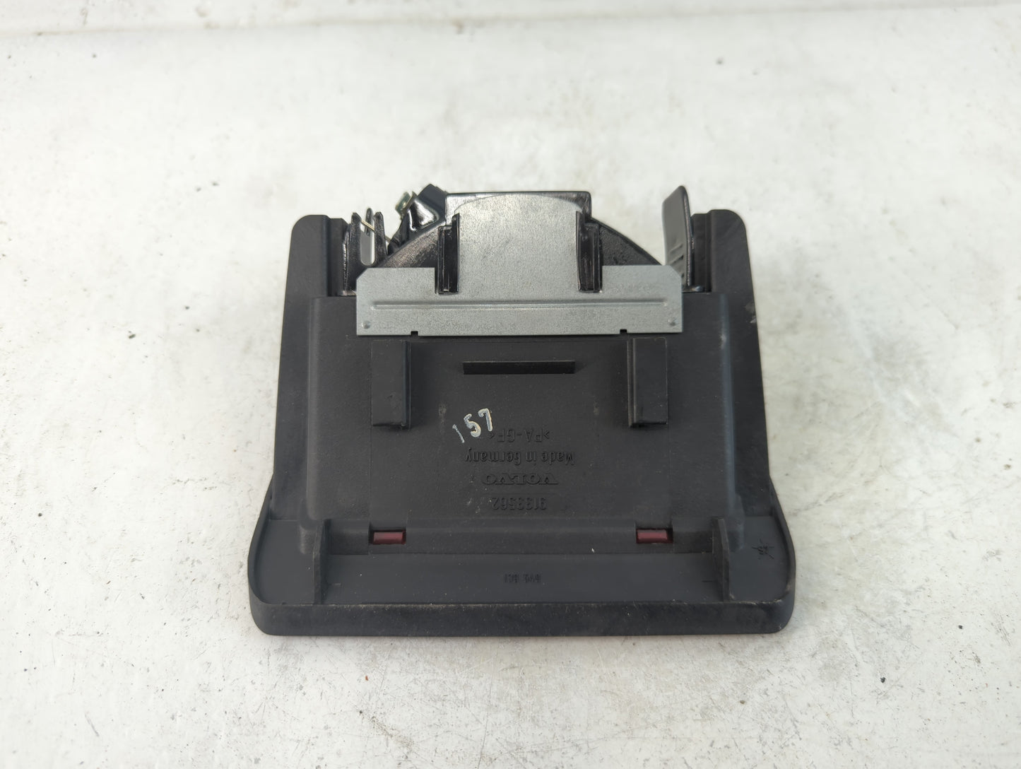 1998 Volvo Volvo 90 Series Third Brake Light Tail Light Fits OEM Used Auto Parts - Oemusedautoparts1.com