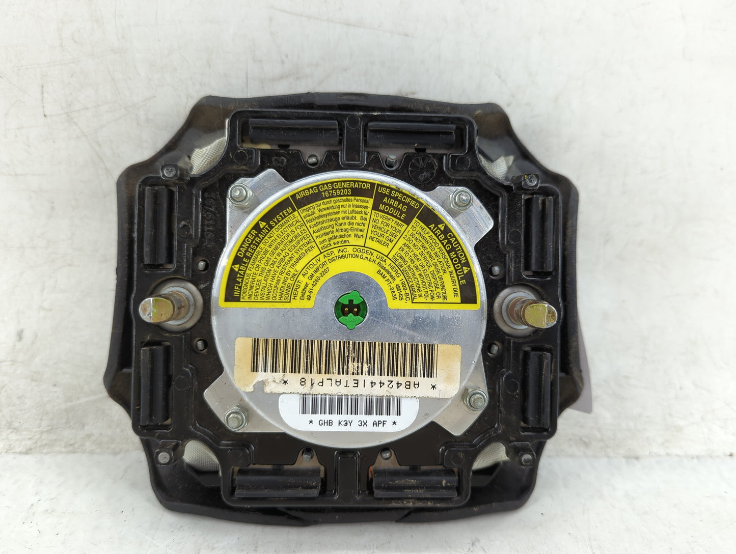 1998-2000 Chevrolet Express 2500 Air Bag Driver Left Steering Wheel Mounted Fits Fits 1998 1999 2000 OEM Used Auto Parts - O