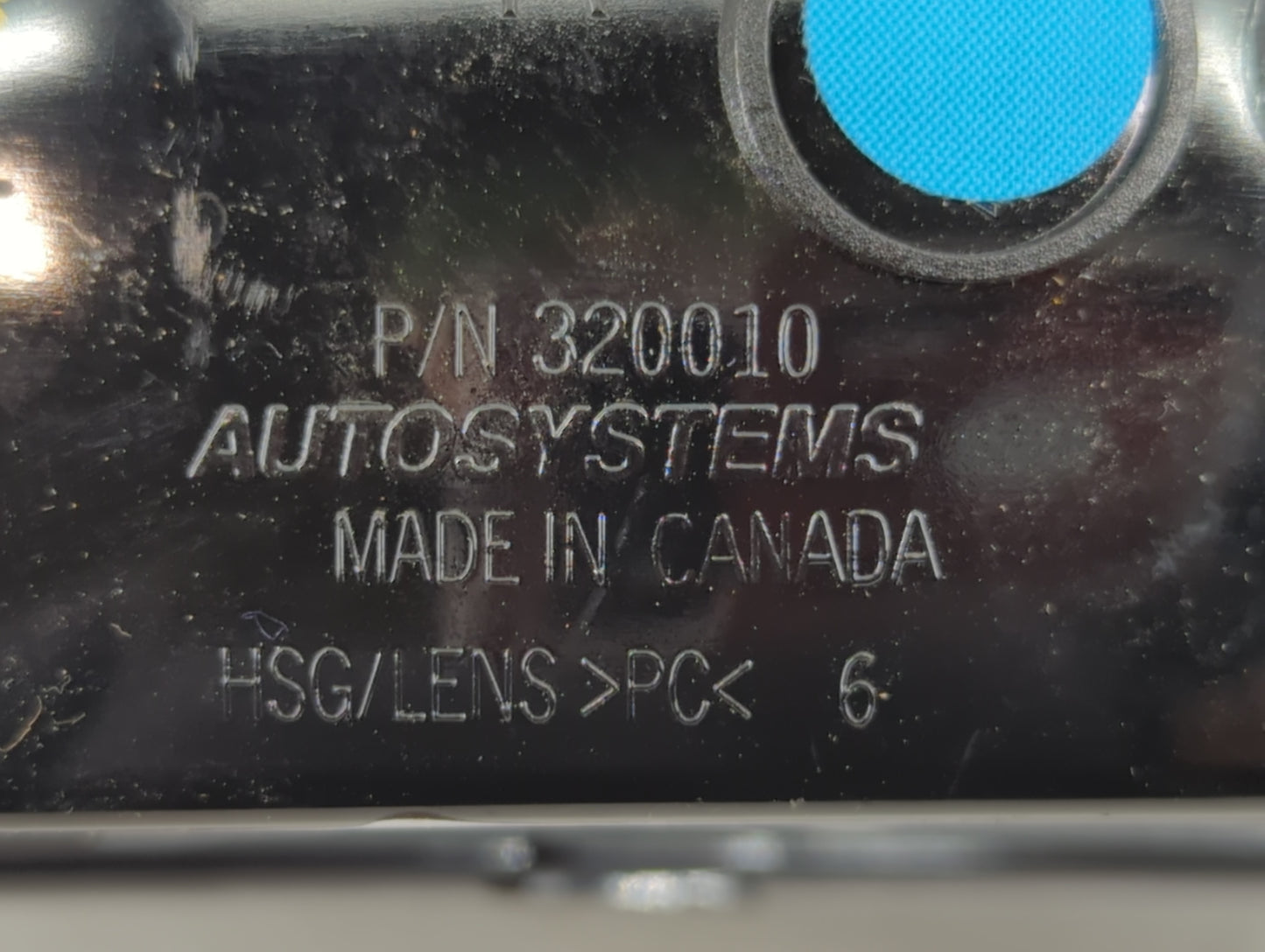1999-2000 Chevrolet Tahoe Passenger Right Oem Front Light Lamp - Oemusedautoparts1.com
