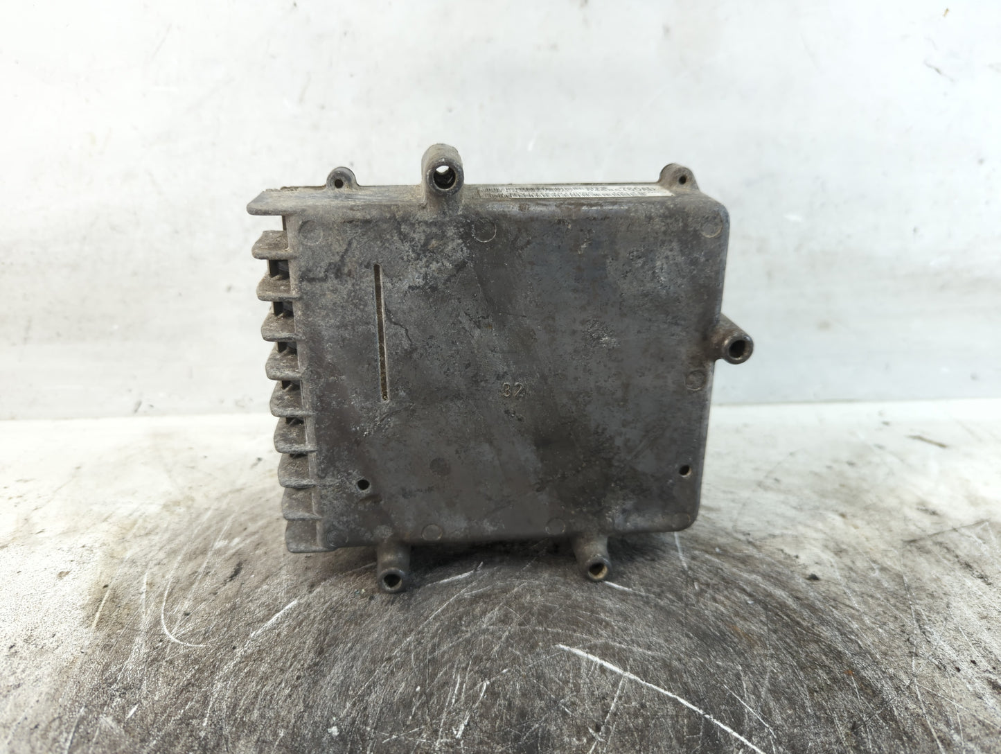 1999-1999 Dodge Caravan Transmission Control Module Tcu Tcm P04686760ad - Oemusedautoparts1.com