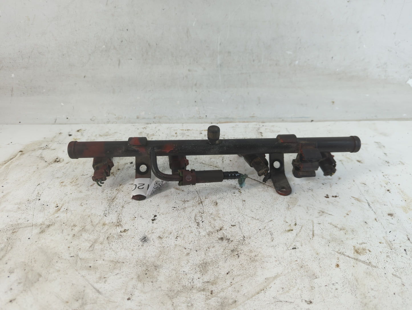 1999 Dodge Stratus Fuel Injectors P/N:04669938 Fits OEM Used Auto Parts - Oemusedautoparts1.com
