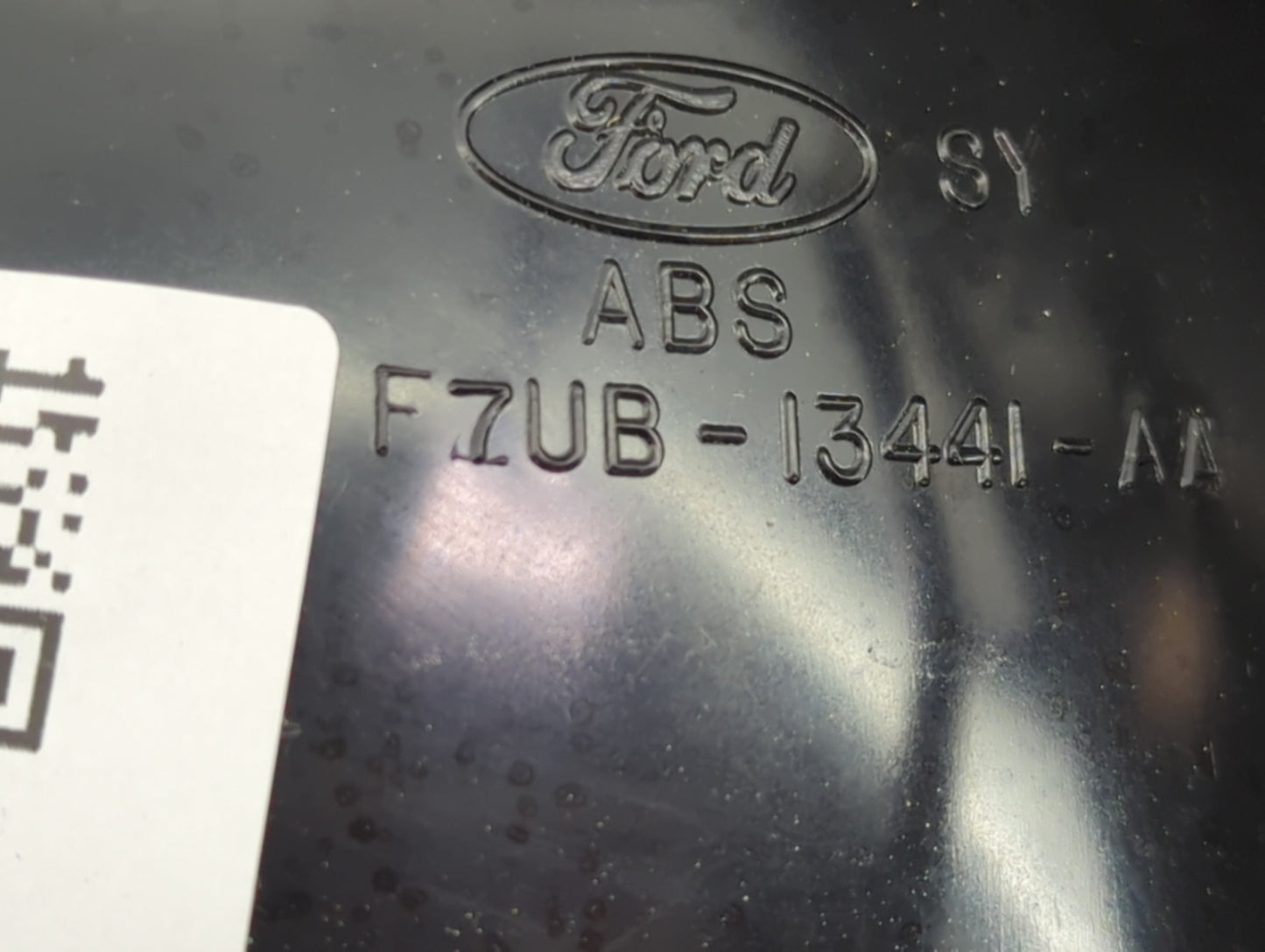 1995-2004 Ford E-150 Tail Light Assembly Driver Left OEM P/N:FZUB-13441-AA Fits OEM Used Auto Parts - Oemusedautoparts1.com