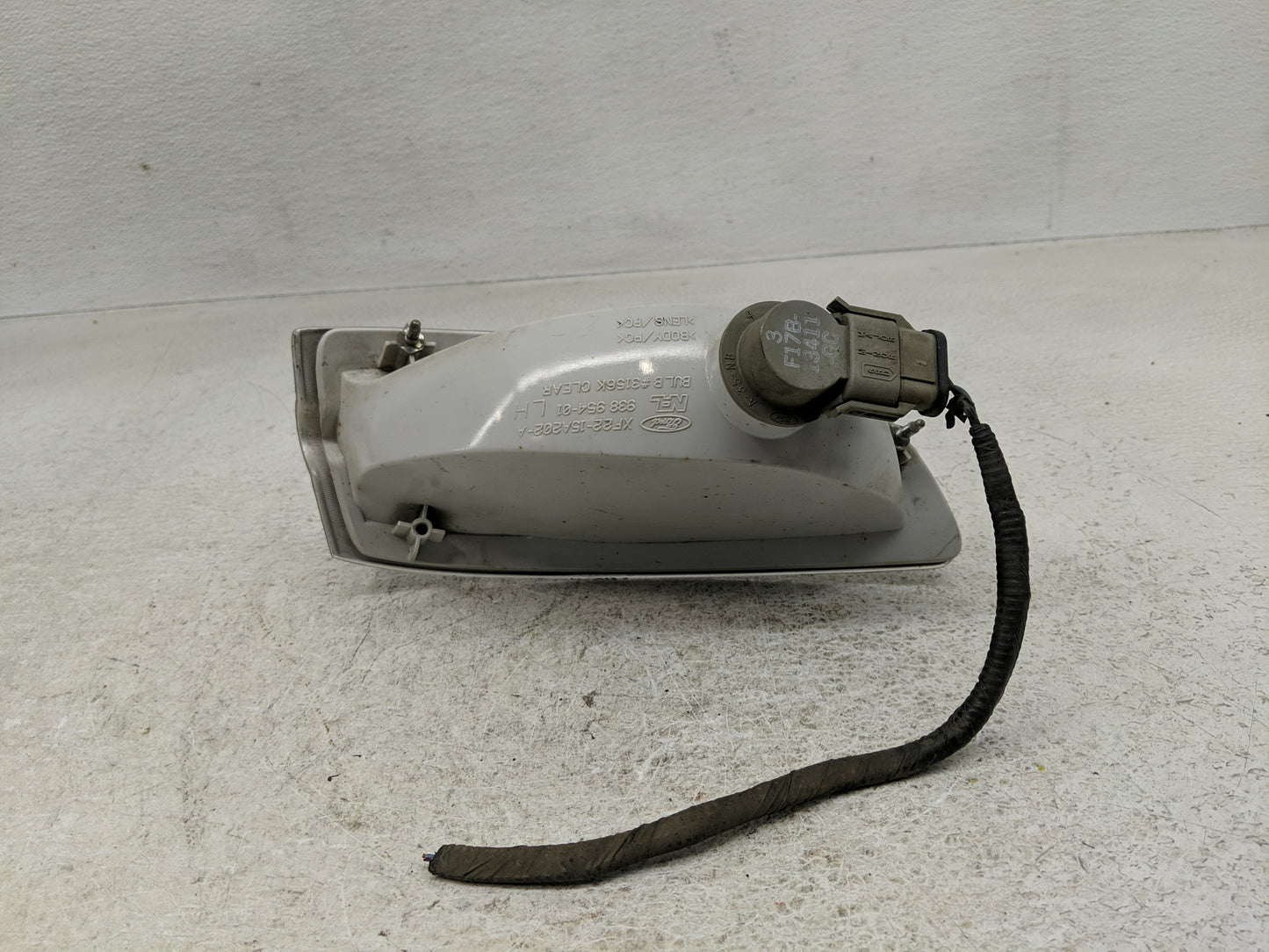 1999-2003 Ford Windstar Driver Left Oem Fog Light Lamp - Oemusedautoparts1.com