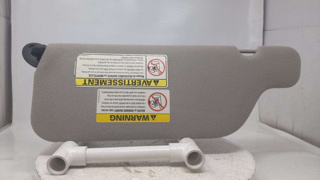 1999 Ford Windstar Sun Visor Shade Replacement Passenger Right Mirror Fits OEM Used Auto Parts - Oemusedautoparts1.com