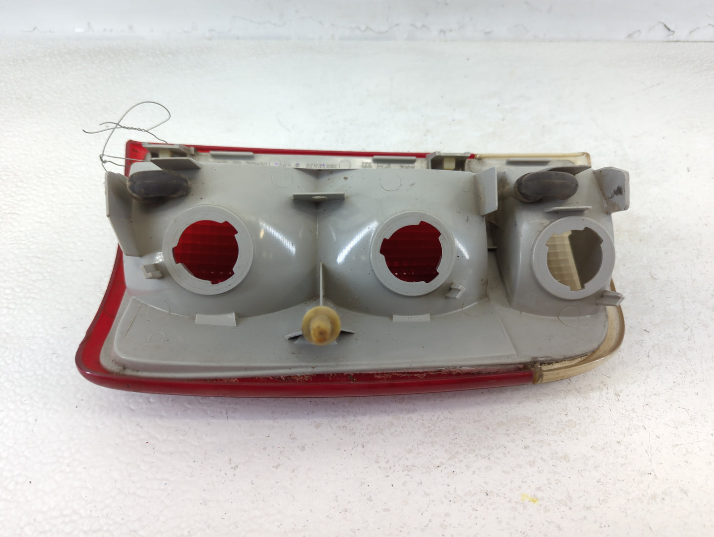 1999 Gmc Envoy Tail Light Assembly Passenger Right OEM P/N:16518500 Fits OEM Used Auto Parts - Oemusedautoparts1.com