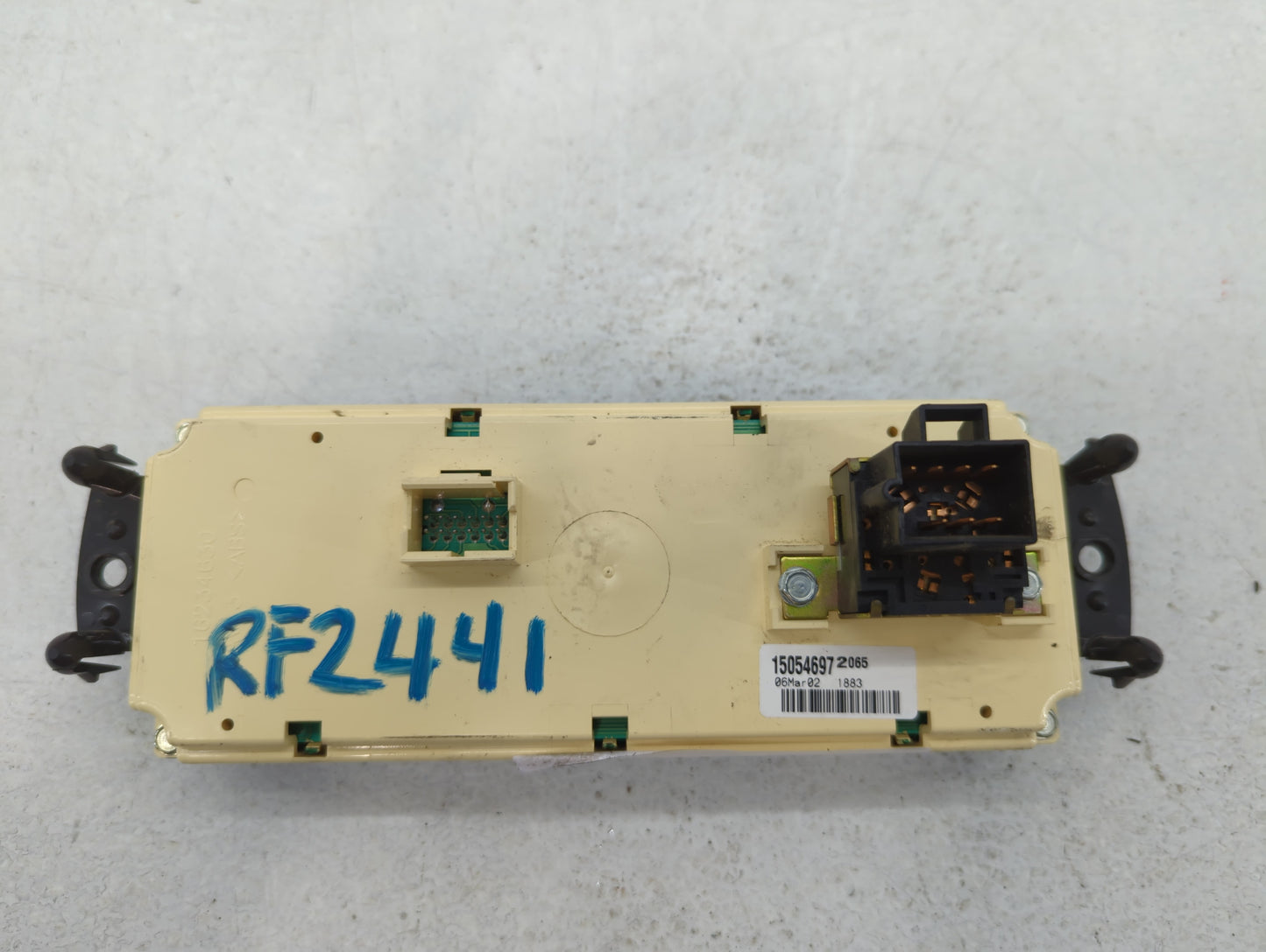 1999-2002 Gmc Sierra 1500 Climate Control Module Temperature AC/Heater Replacement P/N:9064 09361355 Fits Fits 1999 2000 200