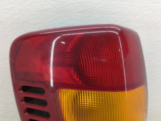 1999-2002 Jeep Grand Cherokee Tail Light Assembly Passenger Right OEM P/N:3911-02A CS326-BURE2 Fits Fits 1999 2000 2001 2002 OEM Used Auto Parts