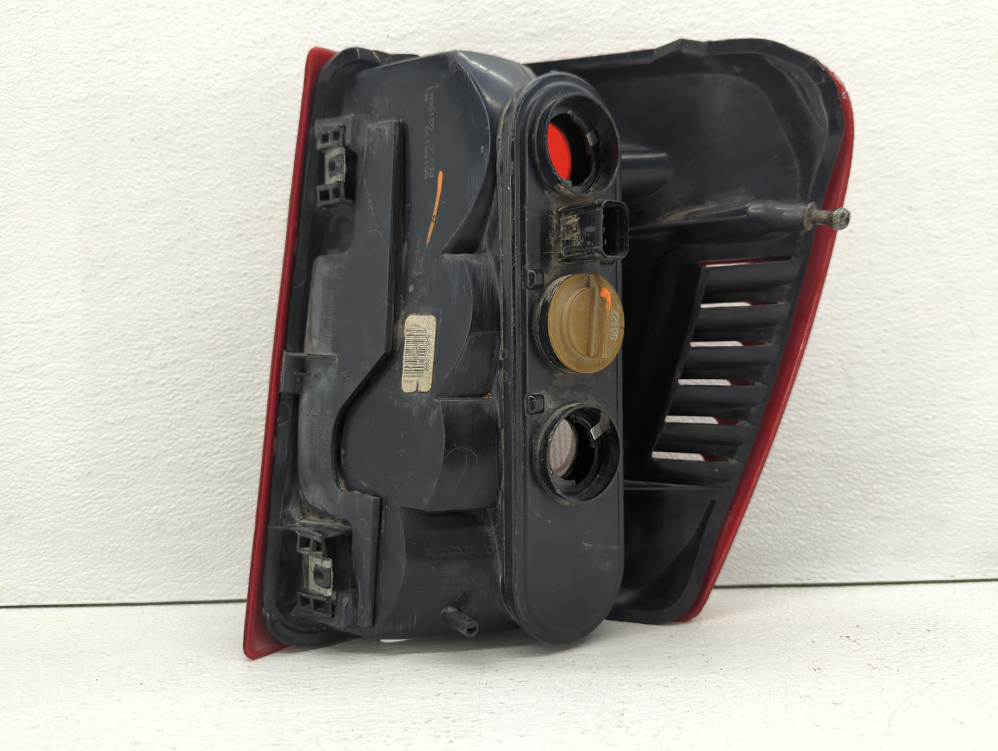 1999-2002 Jeep Grand Cherokee Tail Light Assembly Passenger Right OEM P/N:3911-02A CS326-BURE2 Fits Fits 1999 2000 2001 2002