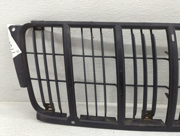 1999-2003 Jeep Grand Cherokee Front Grille Bumper Not Included