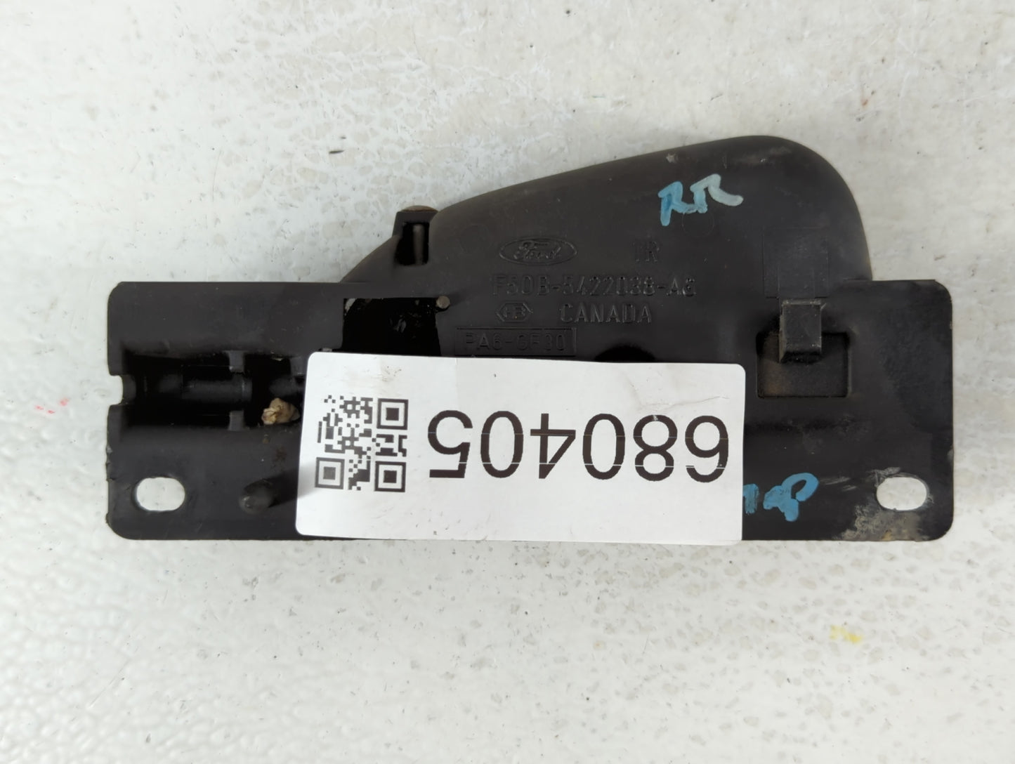 1999 Continental Passenger Front Right Door Handle Exterior Assembly - Oemusedautoparts1.com