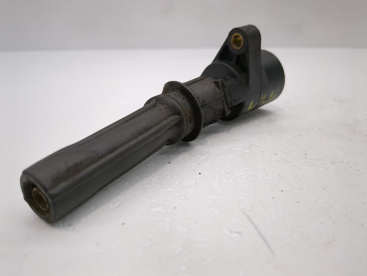 1998-2000 Lincoln Town Car Ignition Coil Igniter Pack - Oemusedautoparts1.com