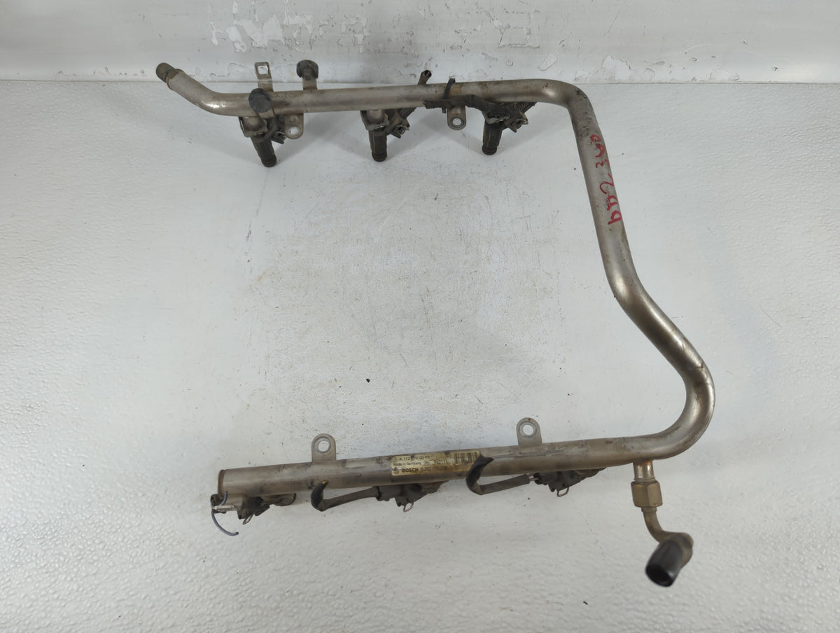 1999 Mercedes-Benz E320 Fuel Injectors P/N:0 280 151 038 A 112 70 00 95 Fits OEM Used Auto Parts - Oemusedautoparts1.com
