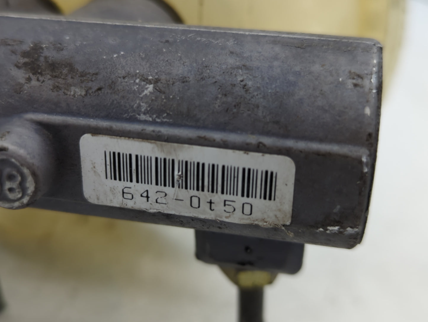 1997-2003 Porsche Boxster Brake Master Cylinder Cream - Oemusedautoparts1.com