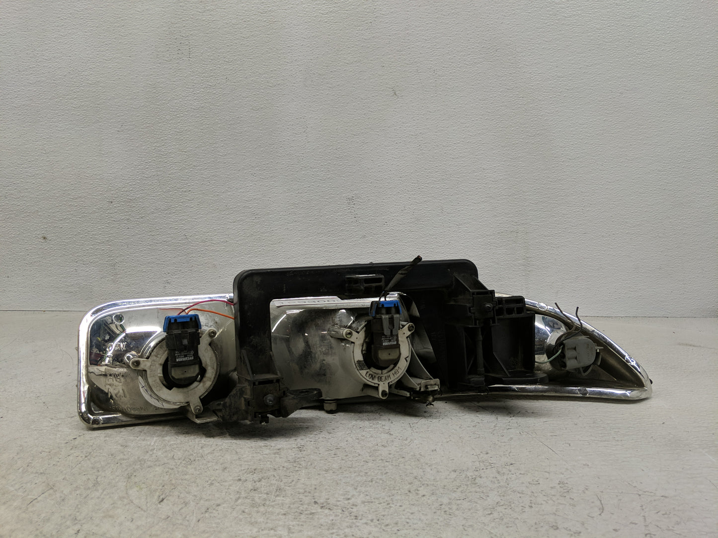 Saturn Sc Driver Left Oem Head Light Headlight Lamp - Oemusedautoparts1.com