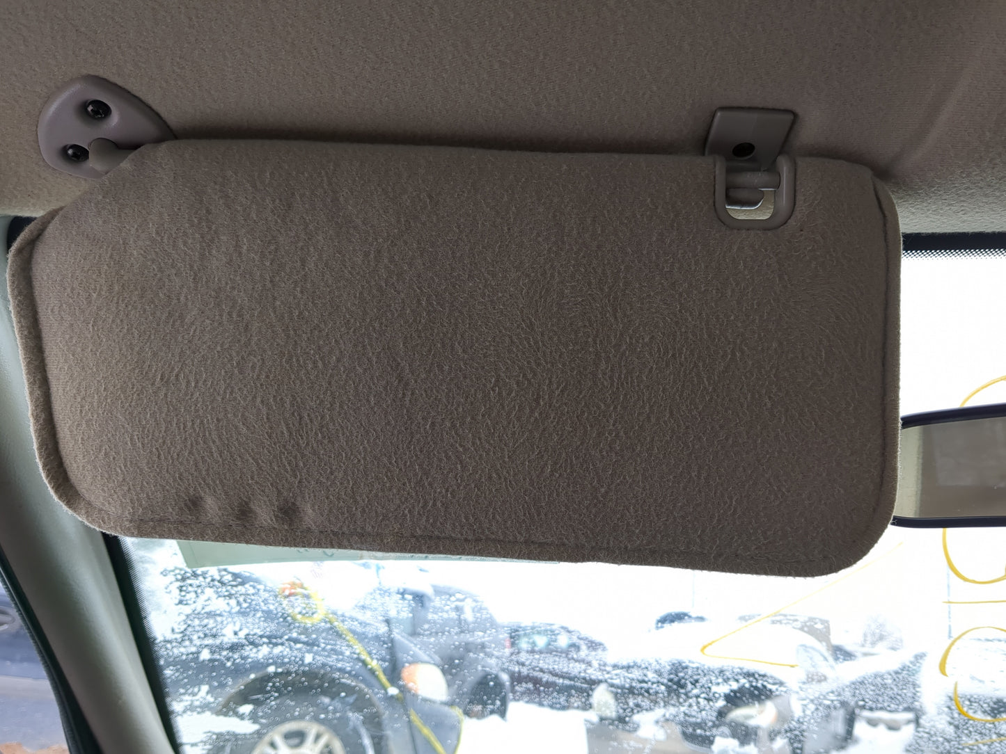 1999 Saturn Sl2 Sun Visor Shade Replacement Driver Left Mirror Fits OEM Used Auto Parts - Oemusedautoparts1.com